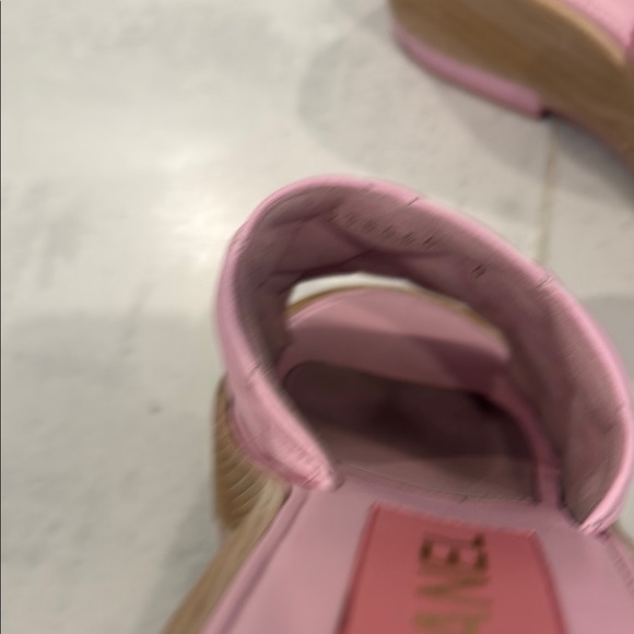 Chanel Pink Quilted Women's Slides - Picture 7 of 9